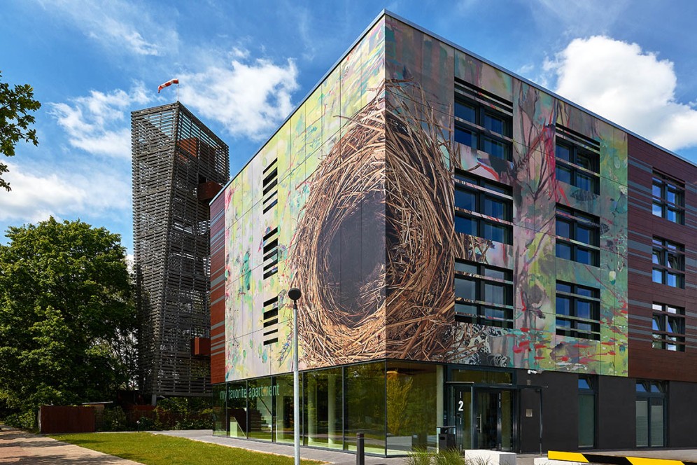Giant image of a bird nest thyssenkrupp Plastics Giant image of a bird nest thyssenkrupp Plastics