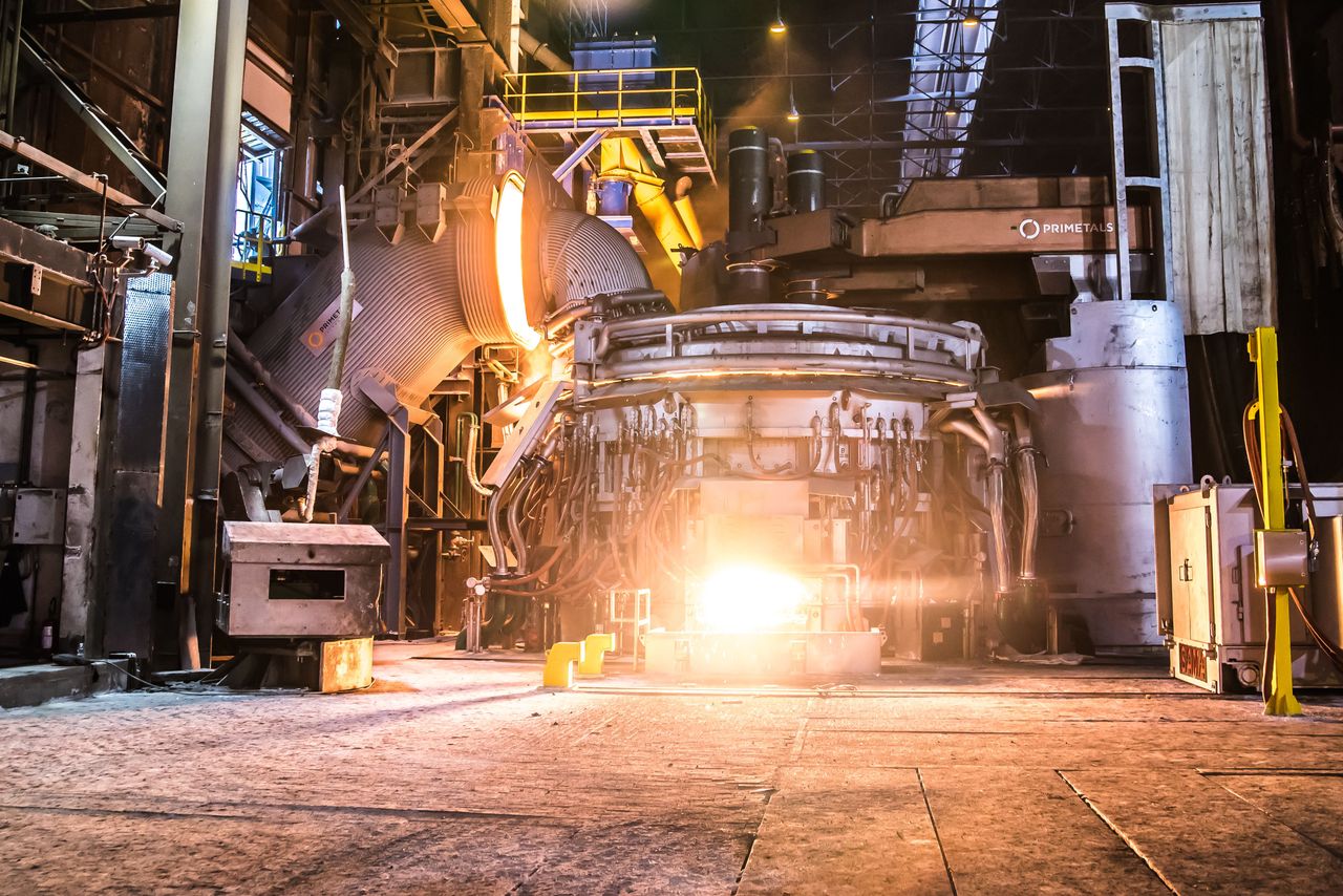 Electric furnace (c) Hydnum Steel