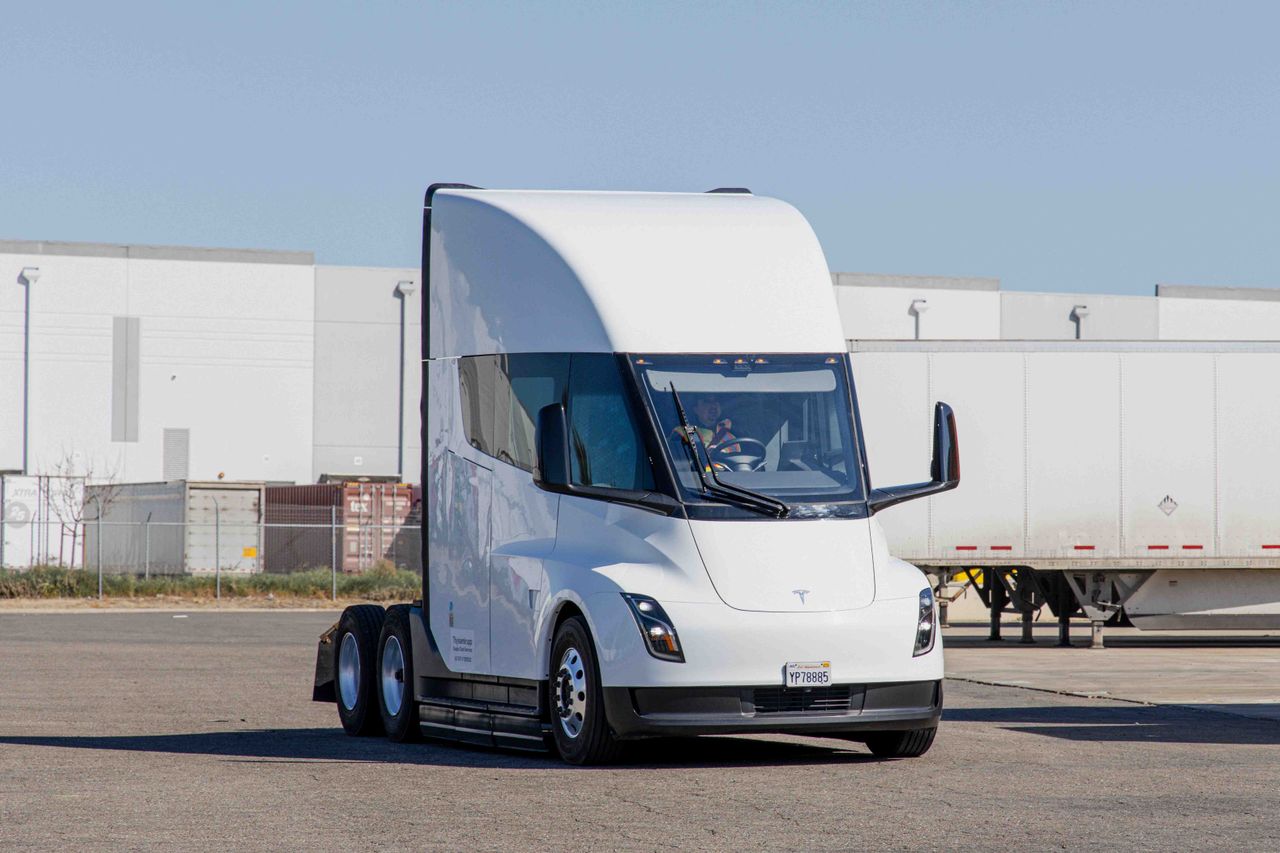 Truck, Tesla Semi, Tesla, E-Truck