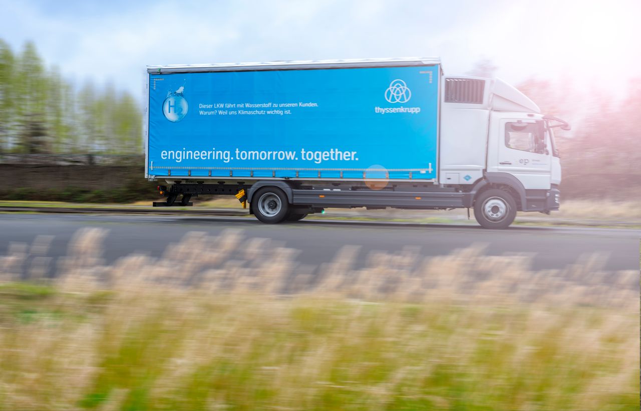 Hydrogen-powered truck